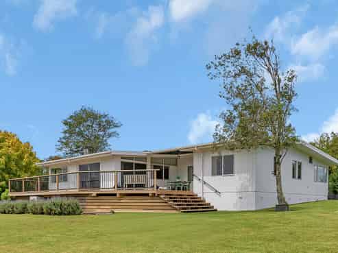 99 Fisher Terrace, Kamo