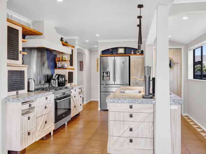 9 County Drive, Hawera