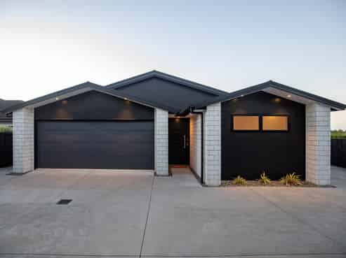 12 Rose Berry Crescent, Flagstaff