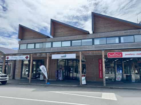 Entry level, fully tenanted and centrally located