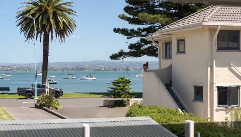 8/3 Leinster Avenue, Mount Maunganui