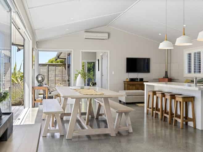 146 Highland Drive, Acacia Bay