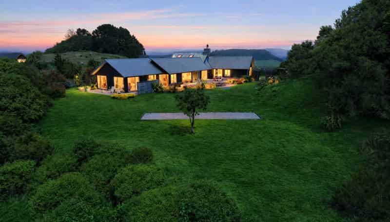 146 Highland Drive, Acacia Bay