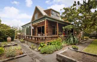 207 Jellicoe Lane, Thames