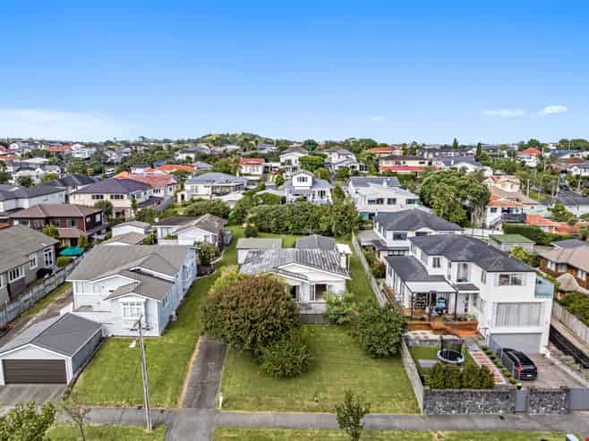 18 Admiral Beatty Avenue, Three Kings