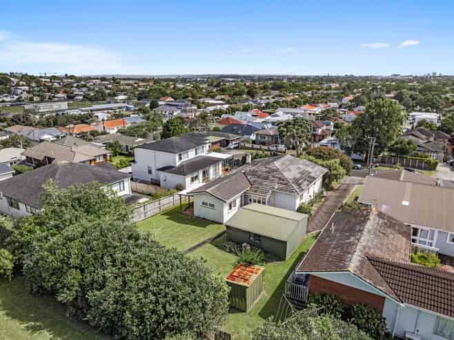 18 Admiral Beatty Avenue, Three Kings