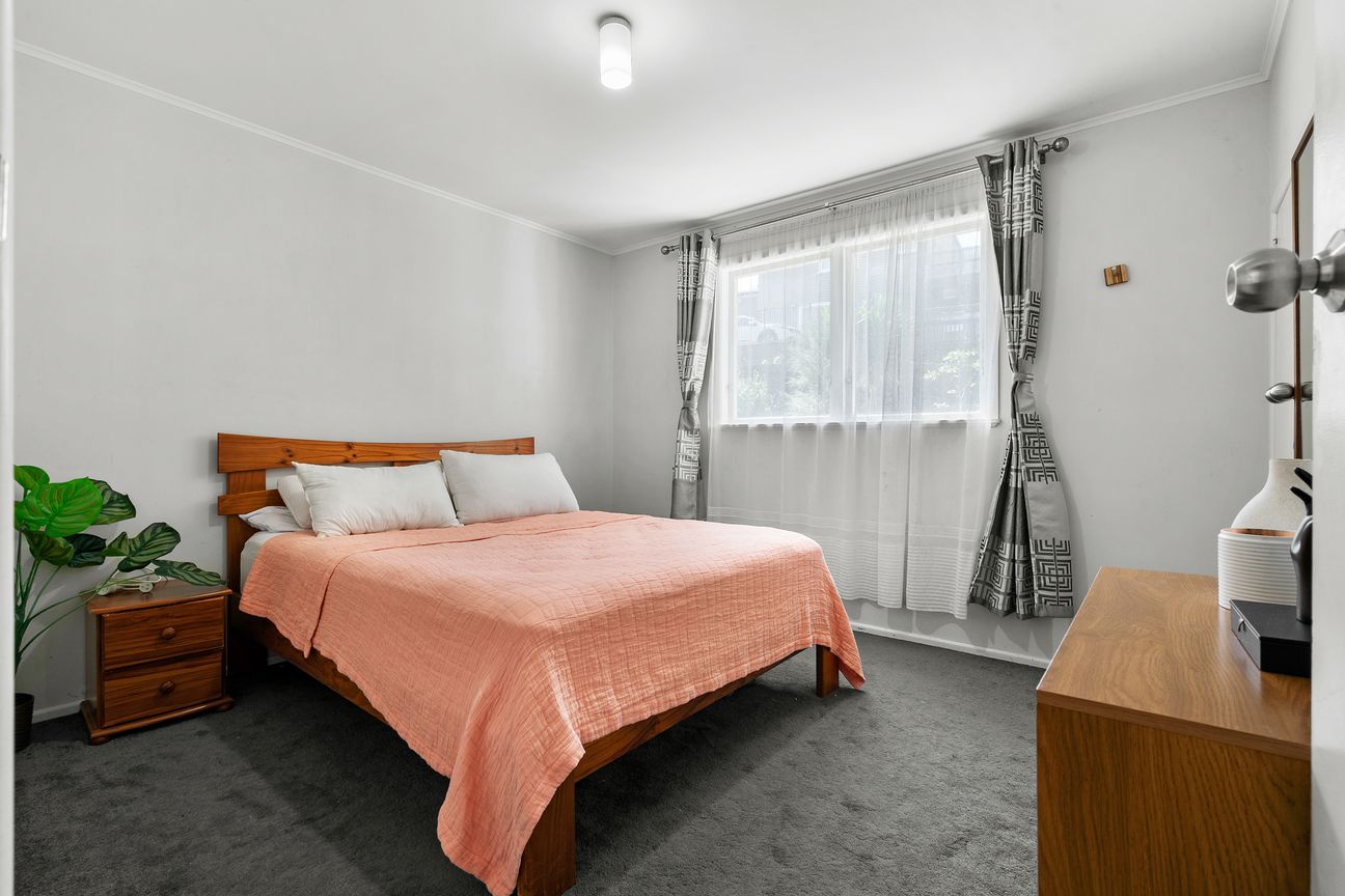 Owners Have Relocated - This Must Be Sold - Bild 6