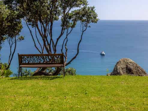 9 Pah Road, Onetangi