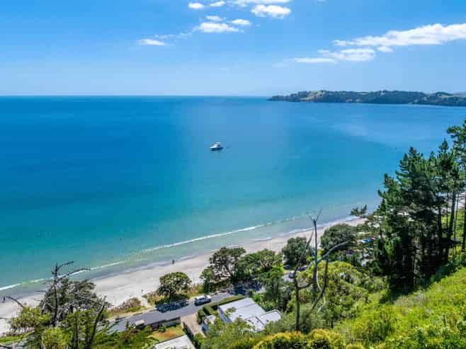 9 Pah Road, Onetangi