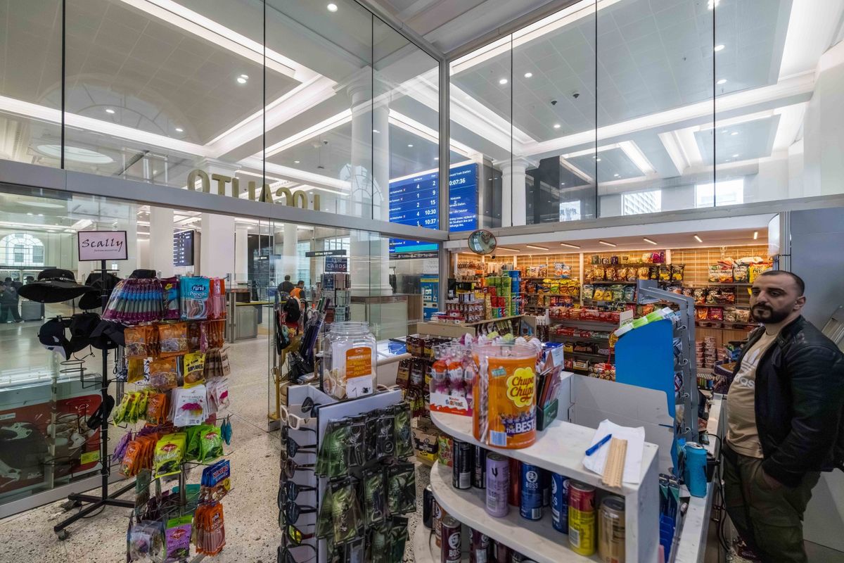 A Rare Retail Opportunity Inside Britomart Station - Więcej
