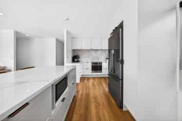 38 Elliston Crescent, Stanmore Bay