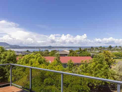 22 Reeves Road, Acacia Bay