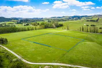 339 West Coast Road, Makarau