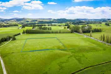 339 West Coast Road, Makarau