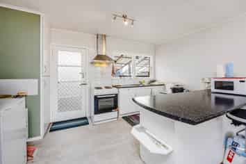 3/37 Buckingham Crescent, Manukau