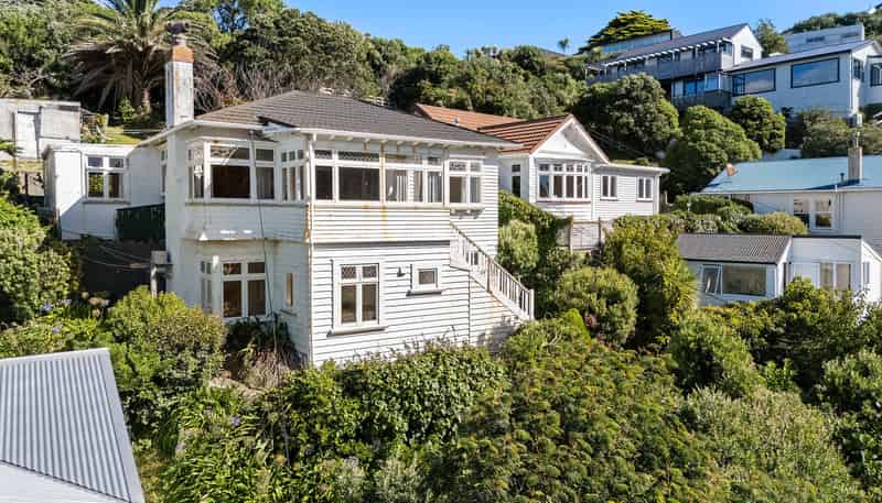 9 Hungerford Road, Lyall Bay