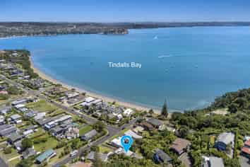 65 De Luen Avenue, Tindalls Beach