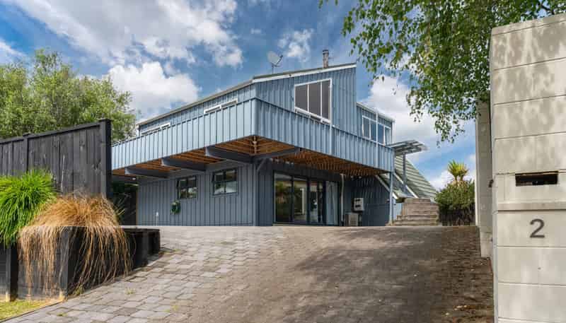 2 Newberry Place, Richmond Heights