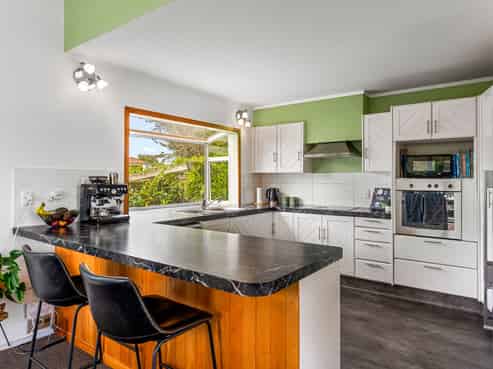 2 Newberry Place, Richmond Heights