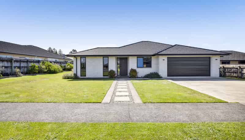 10 Mercade Close, Stratford