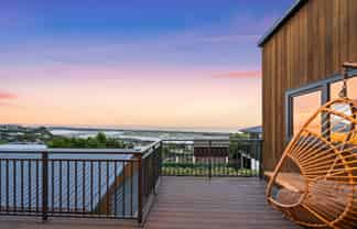 102 Moncks Spur Road, Redcliffs