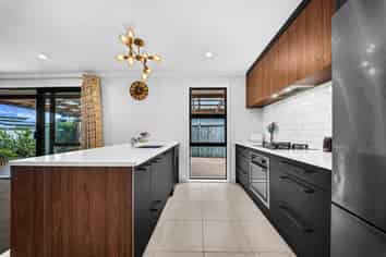 30 Waituarua Drive, Conifer Grove