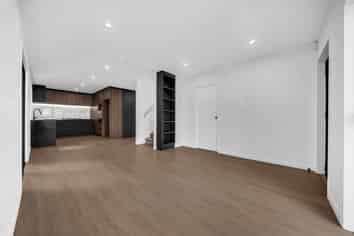 13B Ewbank Place, Manurewa