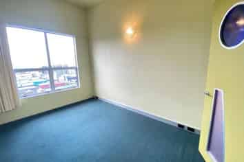 4R/51 Webb St, Mount Cook