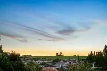 35 Nihill Crescent, Mission Bay