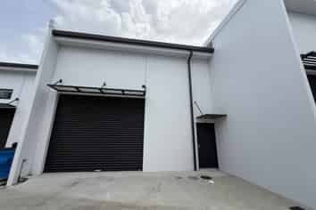 Tidy Industrial Unit Available