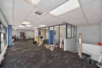 Showroom, Warehouse and Office