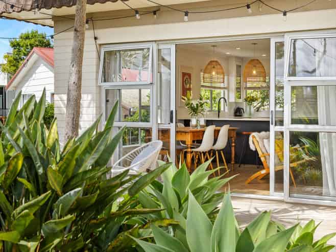 47 Red Beach Road, Red Beach