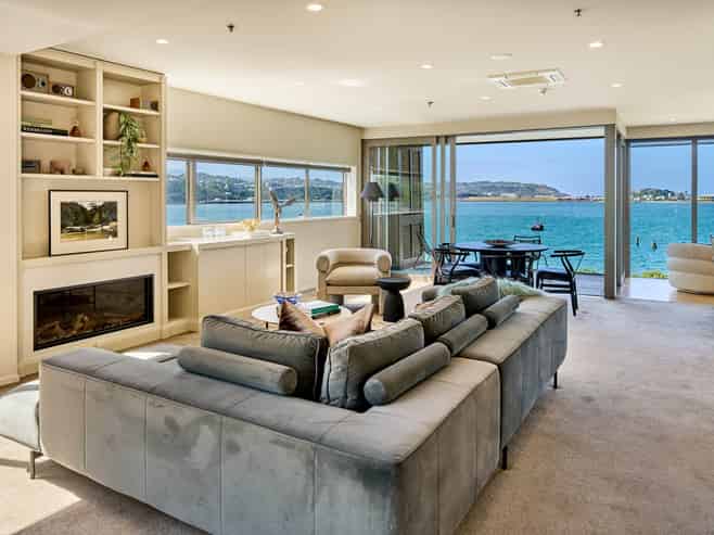 S408/326 Evans Bay Parade, Hataitai