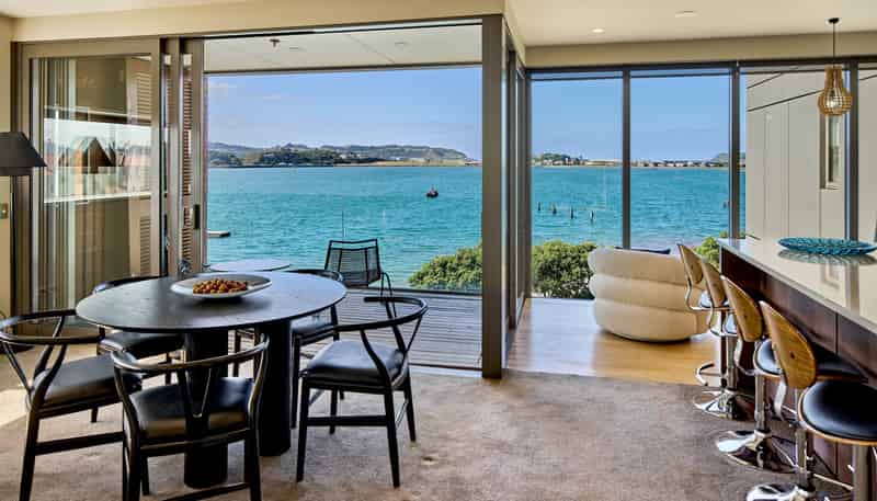 S408/326 Evans Bay Parade, Hataitai