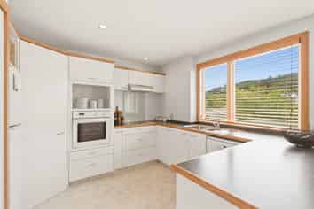 4F Hatton Street, Karori