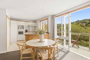 4F Hatton Street, Karori