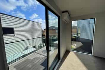 27 Marumaru Lane, Manurewa