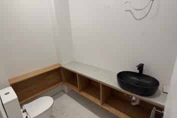 Showroom Opportunity – 51–53 The Strand