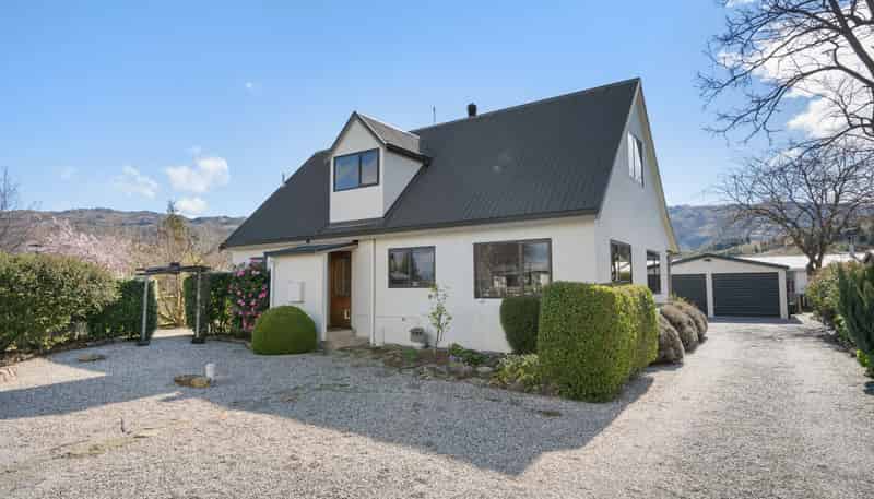 7 The Whistlestop, Clyde