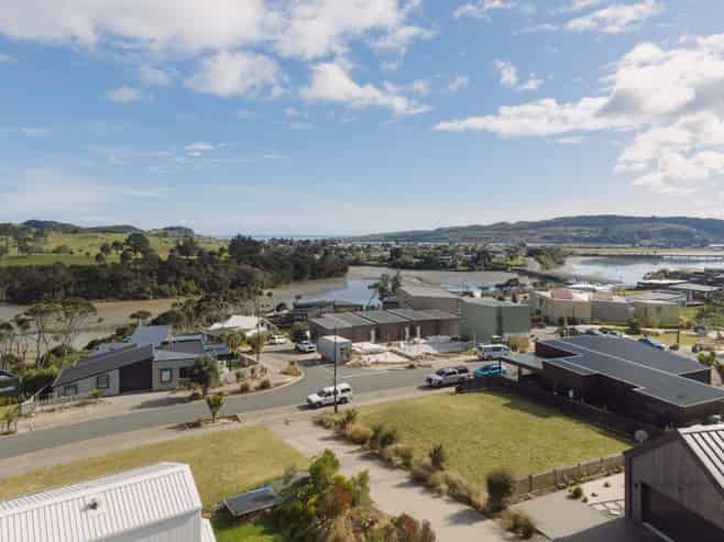 3 Omahina Street, Raglan