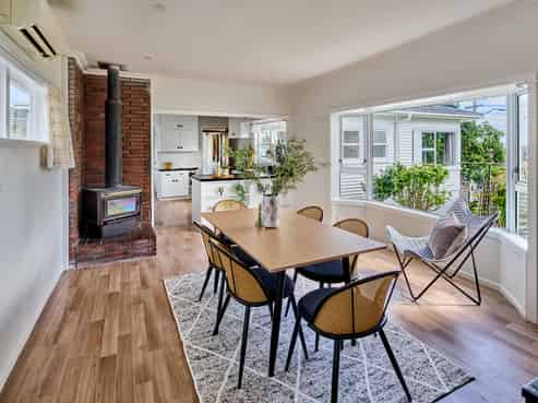 35 Allen Terrace, Tawa