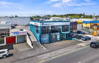 Versatile Heavy Industrial Premises