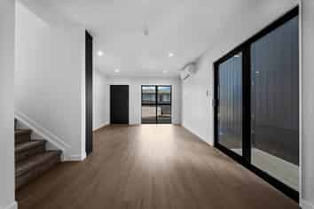 13A Ewbank Place, Manurewa