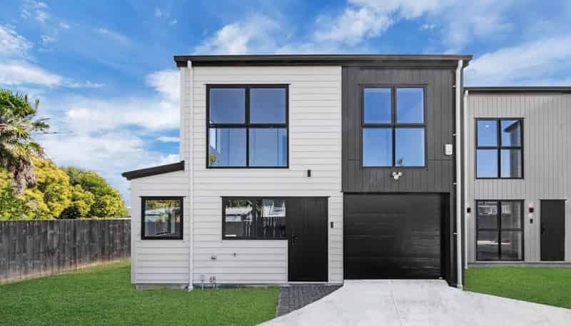 13C Ewbank Place, Manurewa