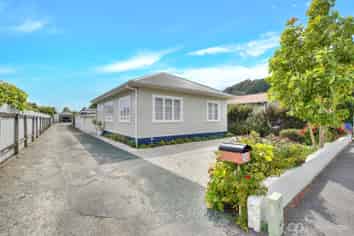 49 Weka Street, The Wood