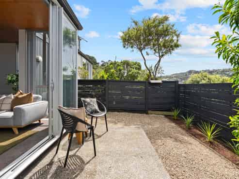 12/3 Severn Street, Island Bay