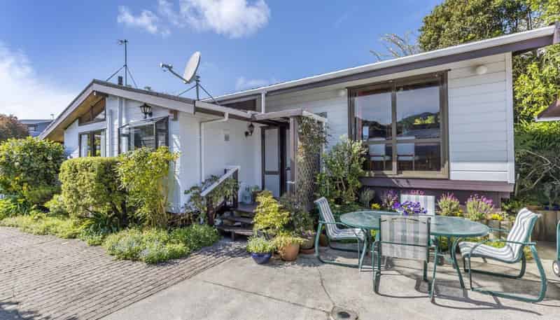 28 John Witton Drive, Crofton Downs