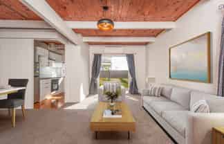 25/10 Pitarua Street, Thorndon