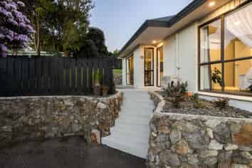 7b Tarata Street, Matua