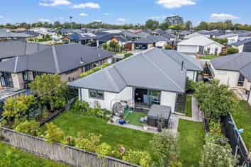 6 Clegg Street, Woodend